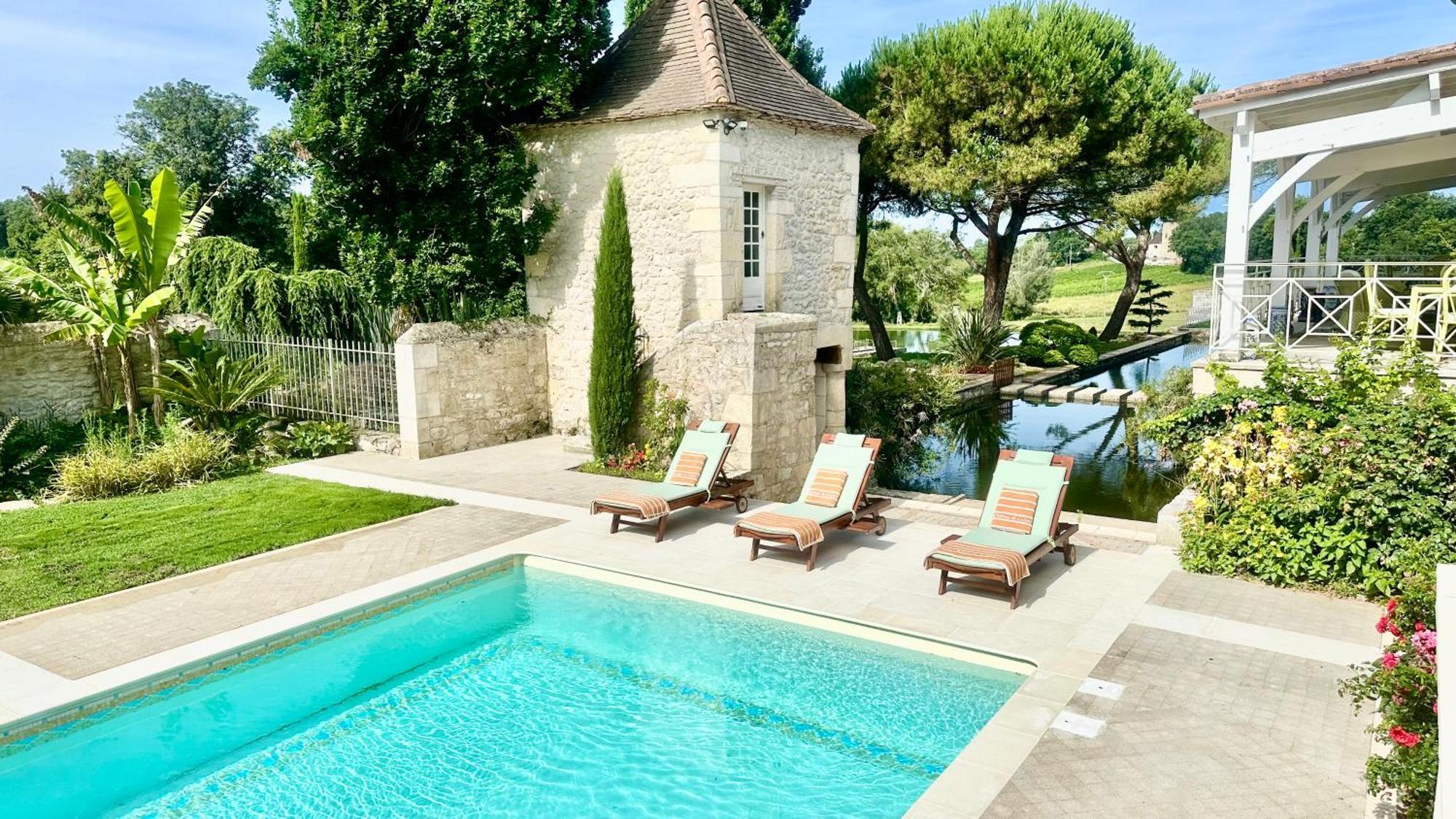 Chateau De Lafont Suites Saint-Vivien  Exterior photo